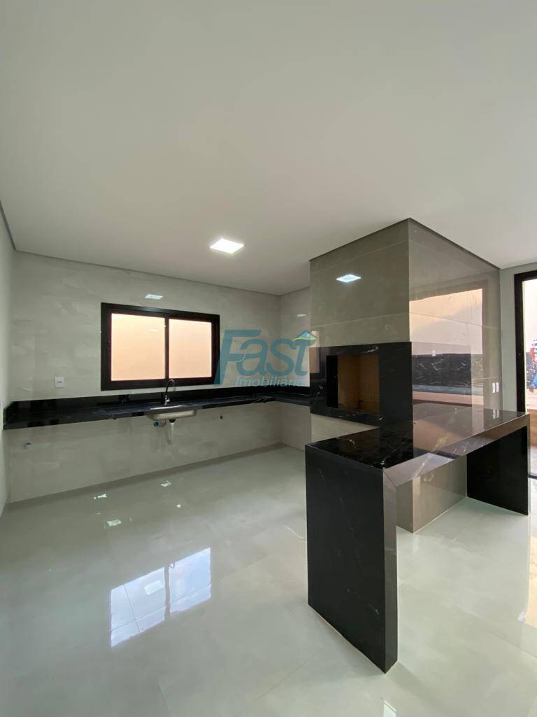 Sobrado à venda com 3 quartos, 290m² - Foto 4