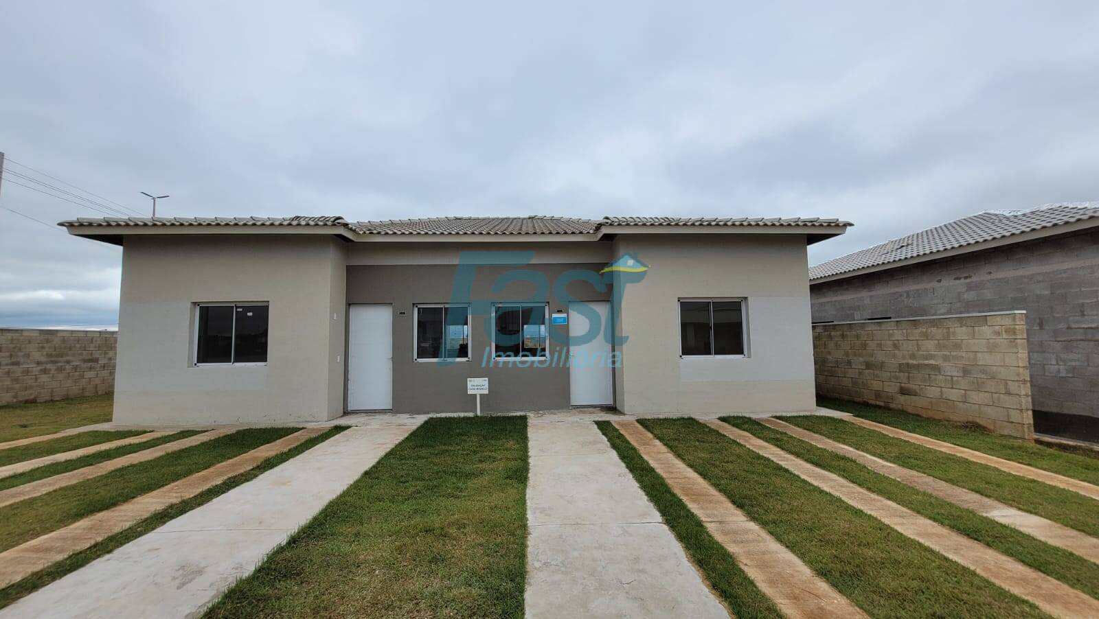 Casa de Condomínio à venda com 2 quartos, 290m² - Foto 2