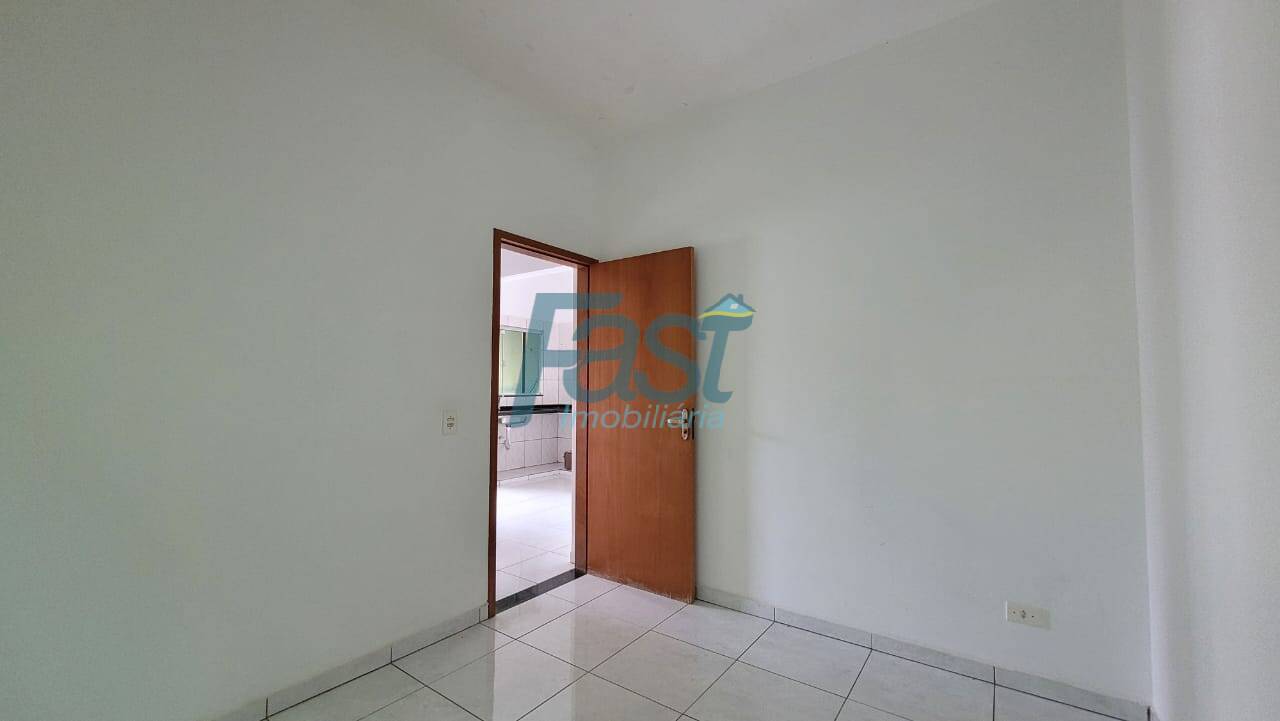 Casa à venda com 3 quartos, 200m² - Foto 5