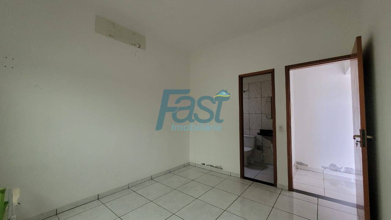 Casa à venda com 3 quartos, 200m² - Foto 7