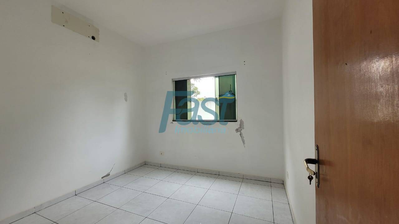 Casa à venda com 3 quartos, 200m² - Foto 12