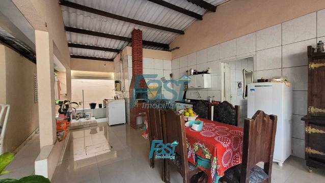 Casa à venda com 3 quartos, 360m² - Foto 2