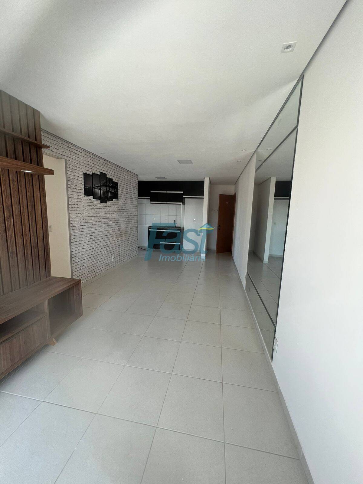 Apartamento à venda com 3 quartos, 72m² - Foto 2