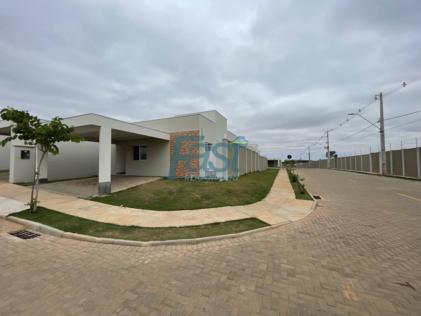 Casa de Condomínio à venda com 3 quartos, 113m² - Foto 1