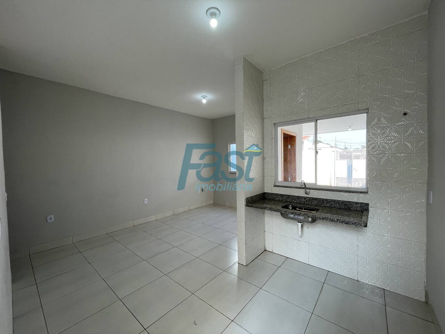 Casa à venda com 3 quartos, 180m² - Foto 3