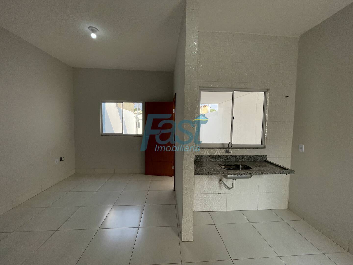 Casa à venda com 3 quartos, 180m² - Foto 4