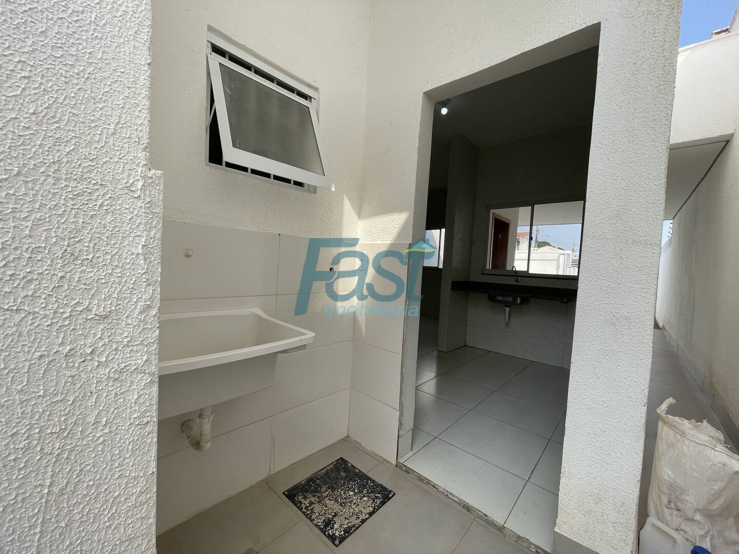 Casa à venda com 3 quartos, 180m² - Foto 17