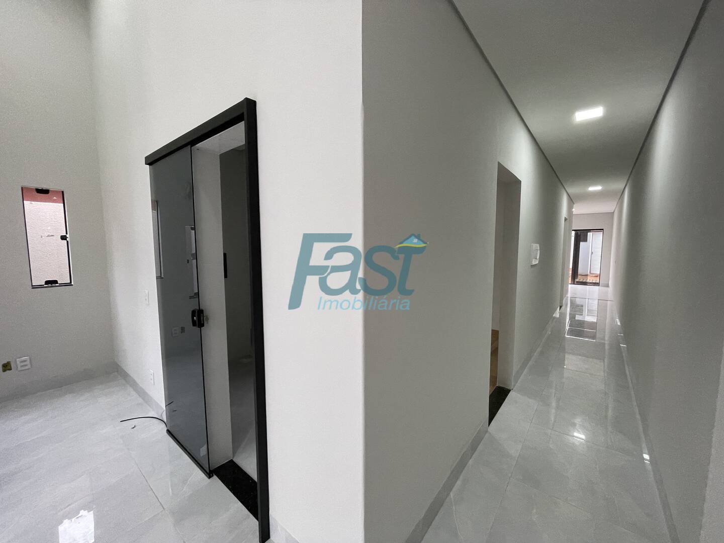 Casa à venda com 2 quartos, 180m² - Foto 6