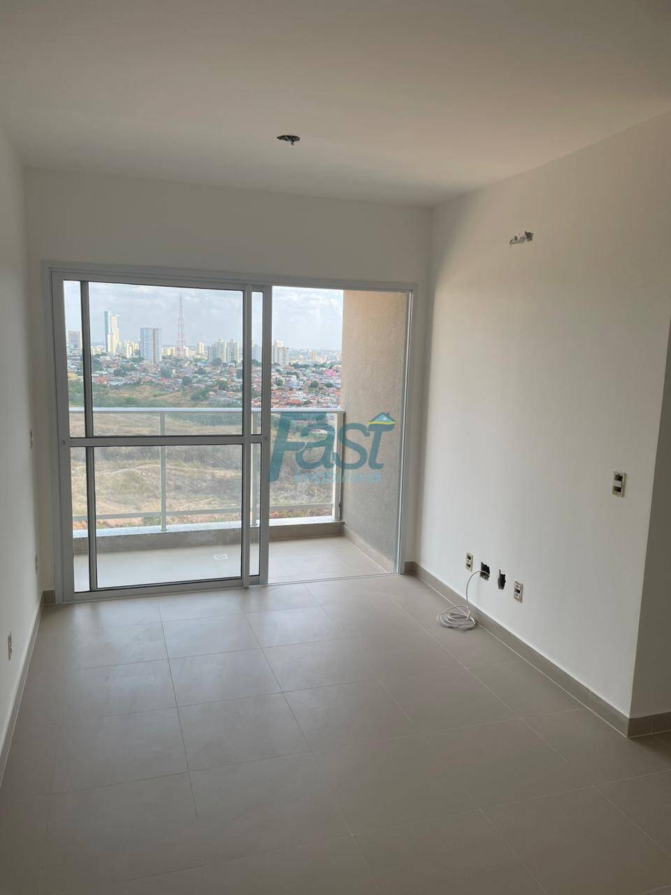 Apartamento à venda com 2 quartos, 63m² - Foto 1