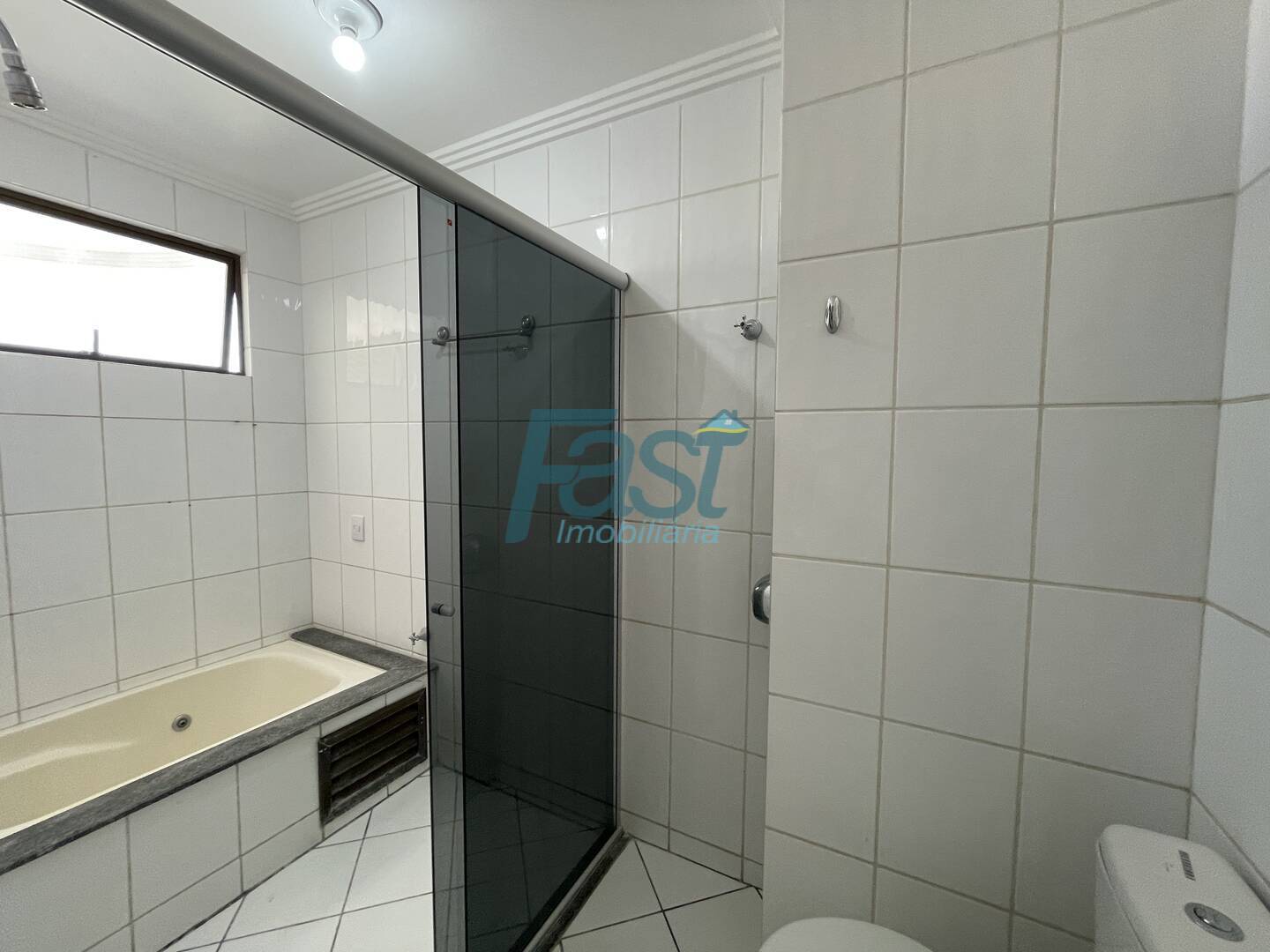 Apartamento à venda com 3 quartos, 216m² - Foto 18