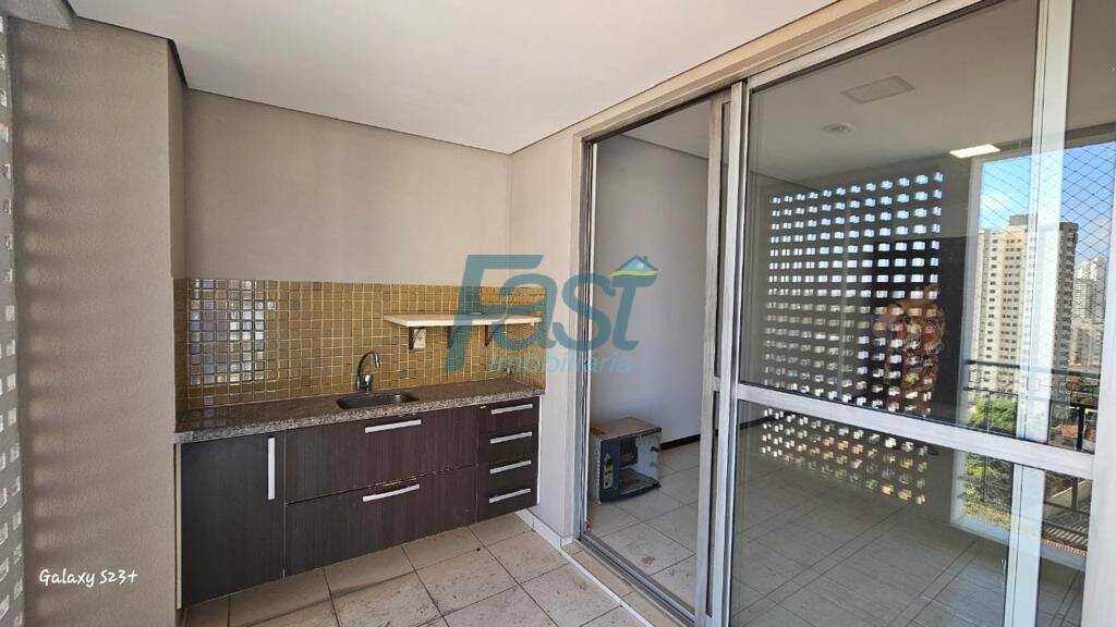 Apartamento à venda com 3 quartos, 110m² - Foto 2