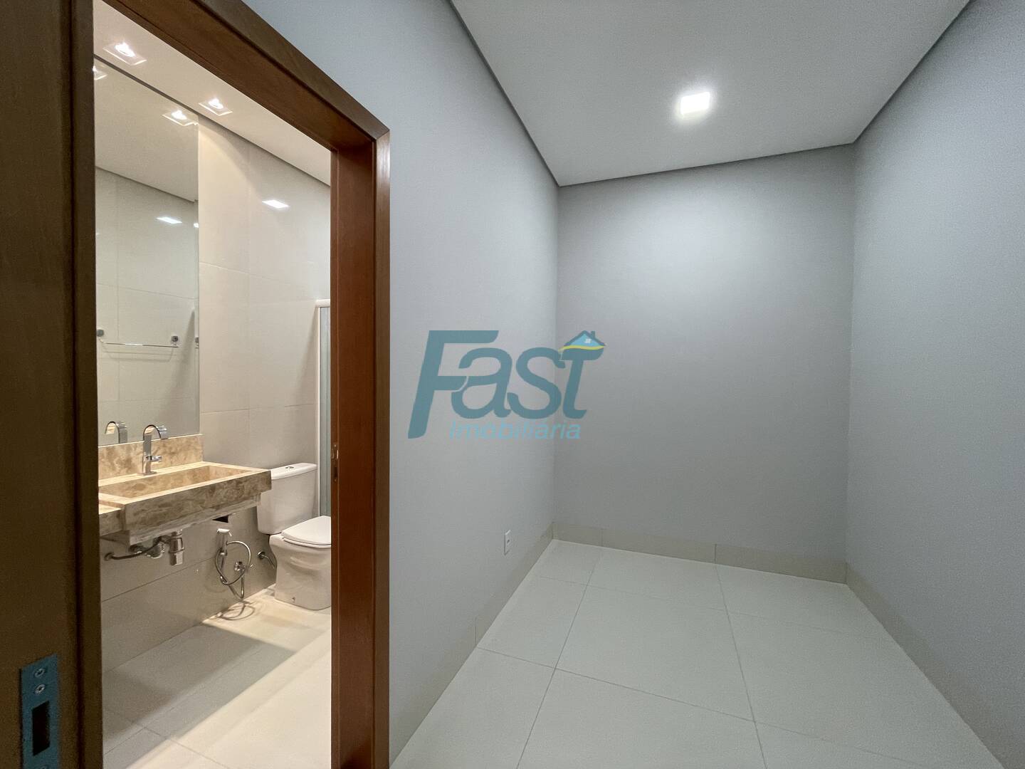 Casa de Condomínio à venda com 3 quartos, 398m² - Foto 15