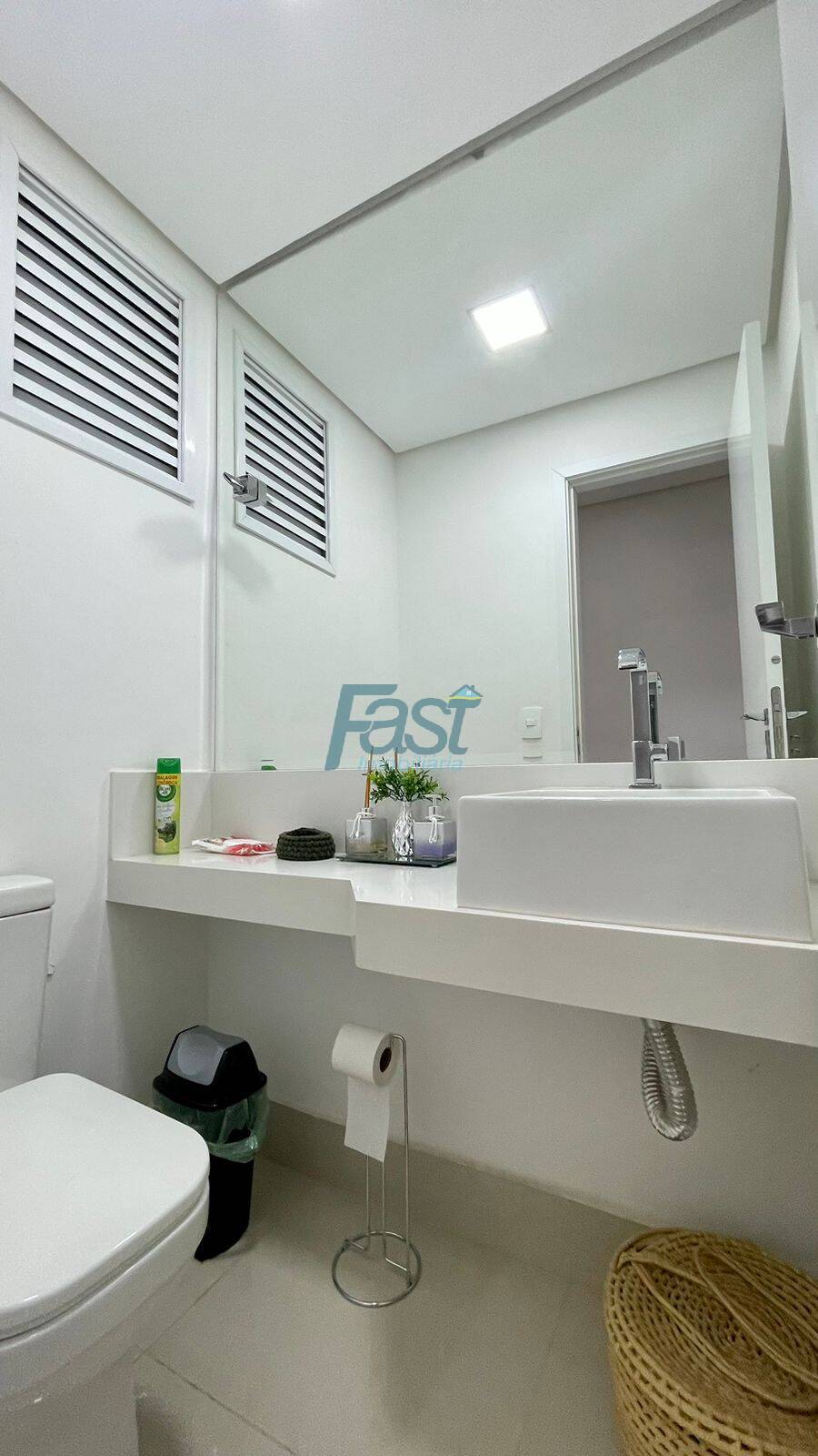 Apartamento à venda com 3 quartos, 147m² - Foto 3