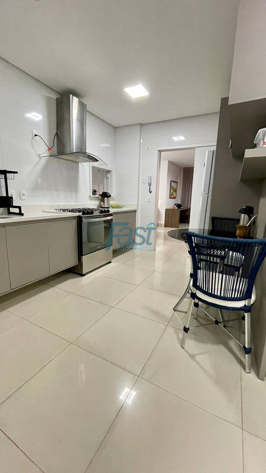 Apartamento à venda com 3 quartos, 147m² - Foto 15