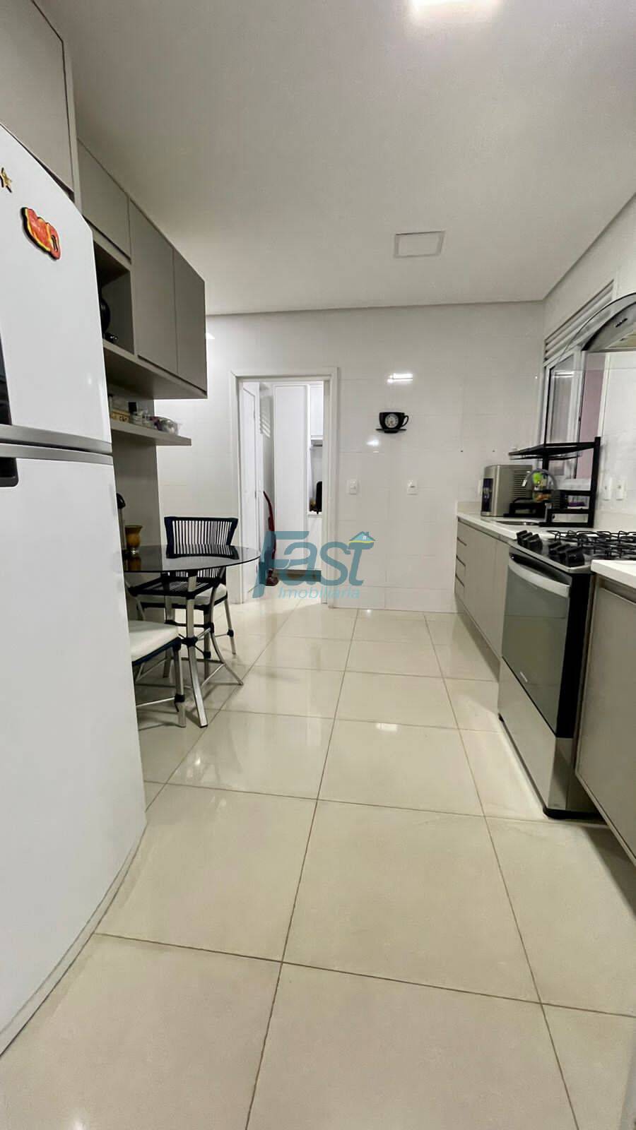 Apartamento à venda com 3 quartos, 147m² - Foto 22