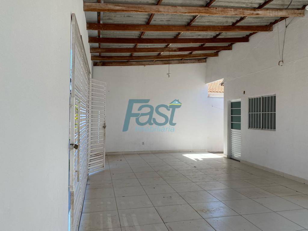 Casa à venda com 2 quartos, 250m² - Foto 4