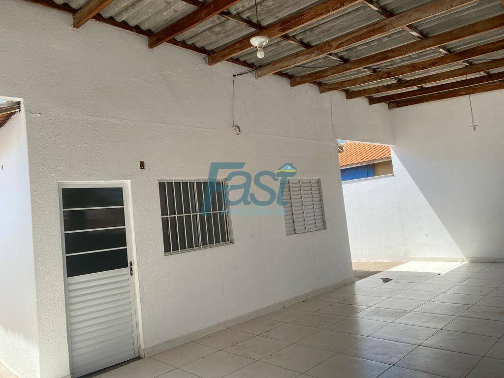 Casa à venda com 2 quartos, 250m² - Foto 6