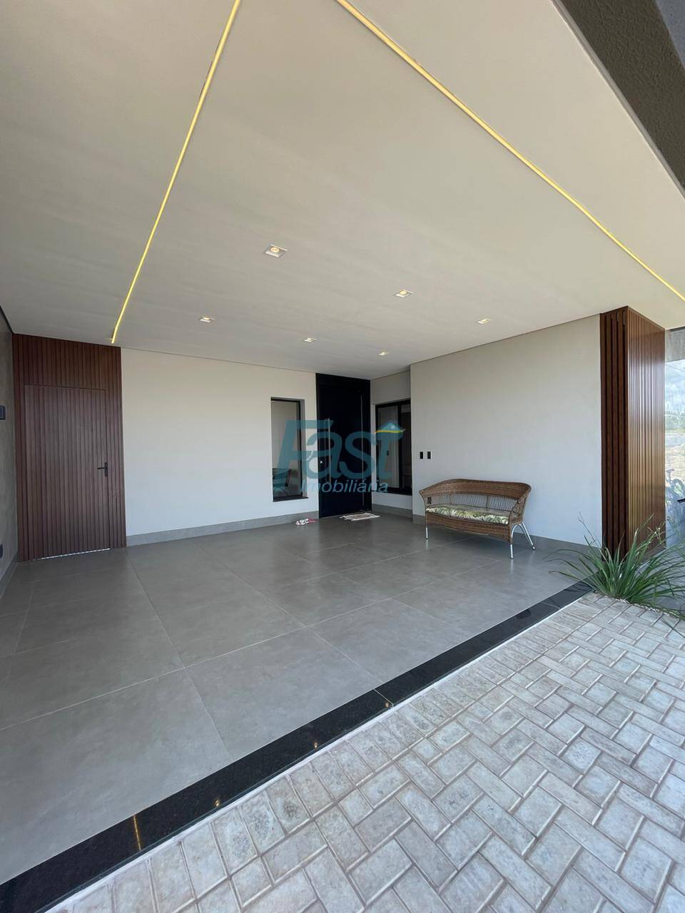 Casa de Condomínio à venda com 3 quartos, 250m² - Foto 4