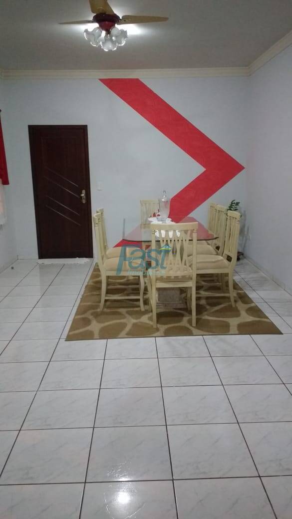 Casa à venda com 3 quartos, 300m² - Foto 7