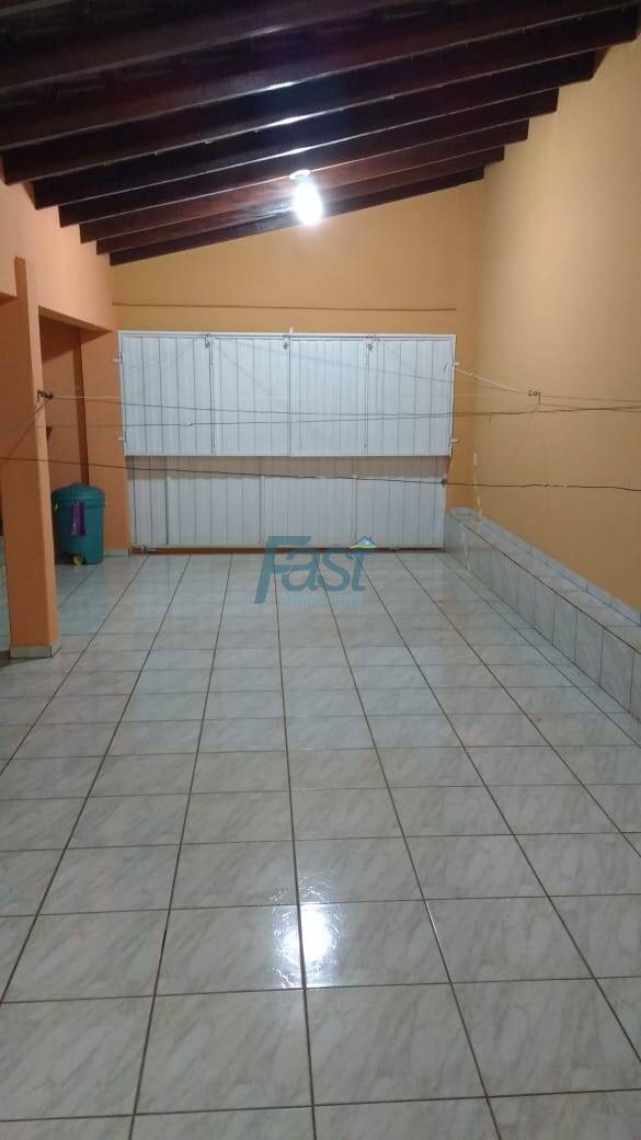 Casa à venda com 3 quartos, 300m² - Foto 13