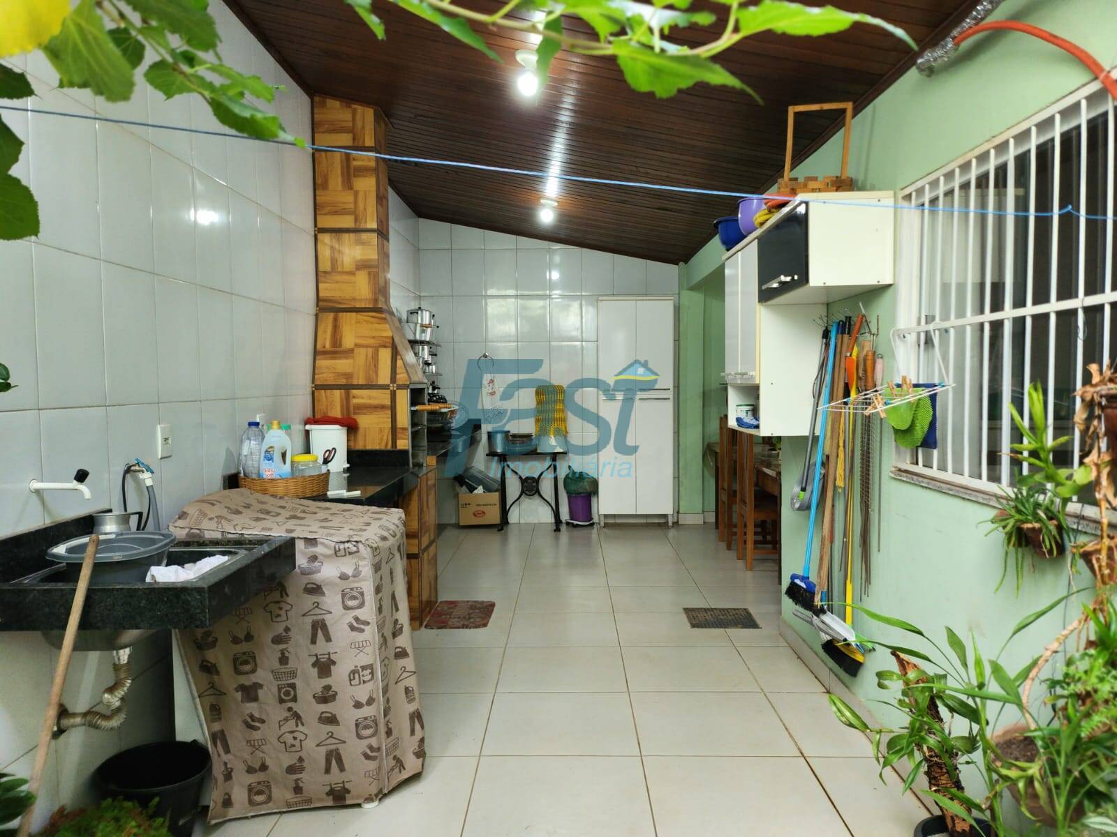 Casa de Condomínio à venda com 3 quartos, 140m² - Foto 4